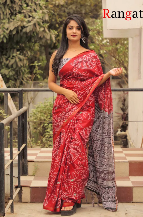Handicraft_Women's_Bandhani_Print_Pure_Soft_Cotton_Saree_With_Zari_Border_And_Blouse_Piece_Rangat_Maroon_With_Blouse_Piece